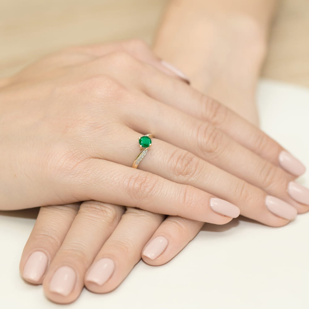 Pierścionek Szmaragd 0,50ct żółte złoto 5 Pierścionek Szmaragd 0,50ct żółte złoto - obrazek 4