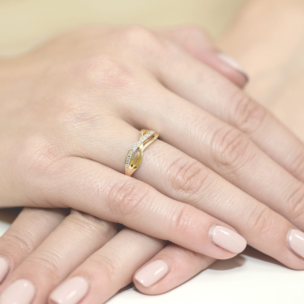 Pierścionek z diamentami żółte złoto 5 Pierścionek z diamentami żółte złoto - obrazek 4