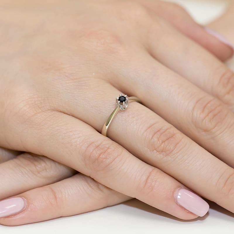 Pierścionek Czarny Diament 0,12ct białe złoto 5 Pierścionek Czarny Diament 0,12ct białe złoto - obrazek 4