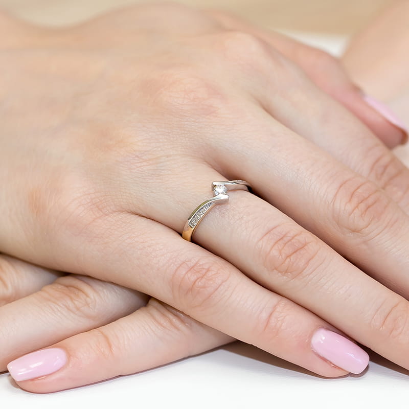 Pierścionek Diament 0,13ct żółte złoto 5 Pierścionek Diament 0,13ct żółte złoto - obrazek 4