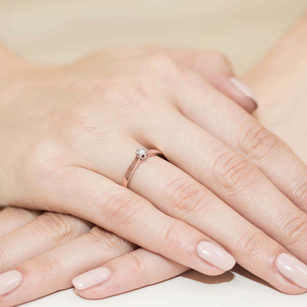 Pierścionek Diament 0,08ct różowe złoto 5 Pierścionek Diament 0,08ct różowe złoto - obrazek 4