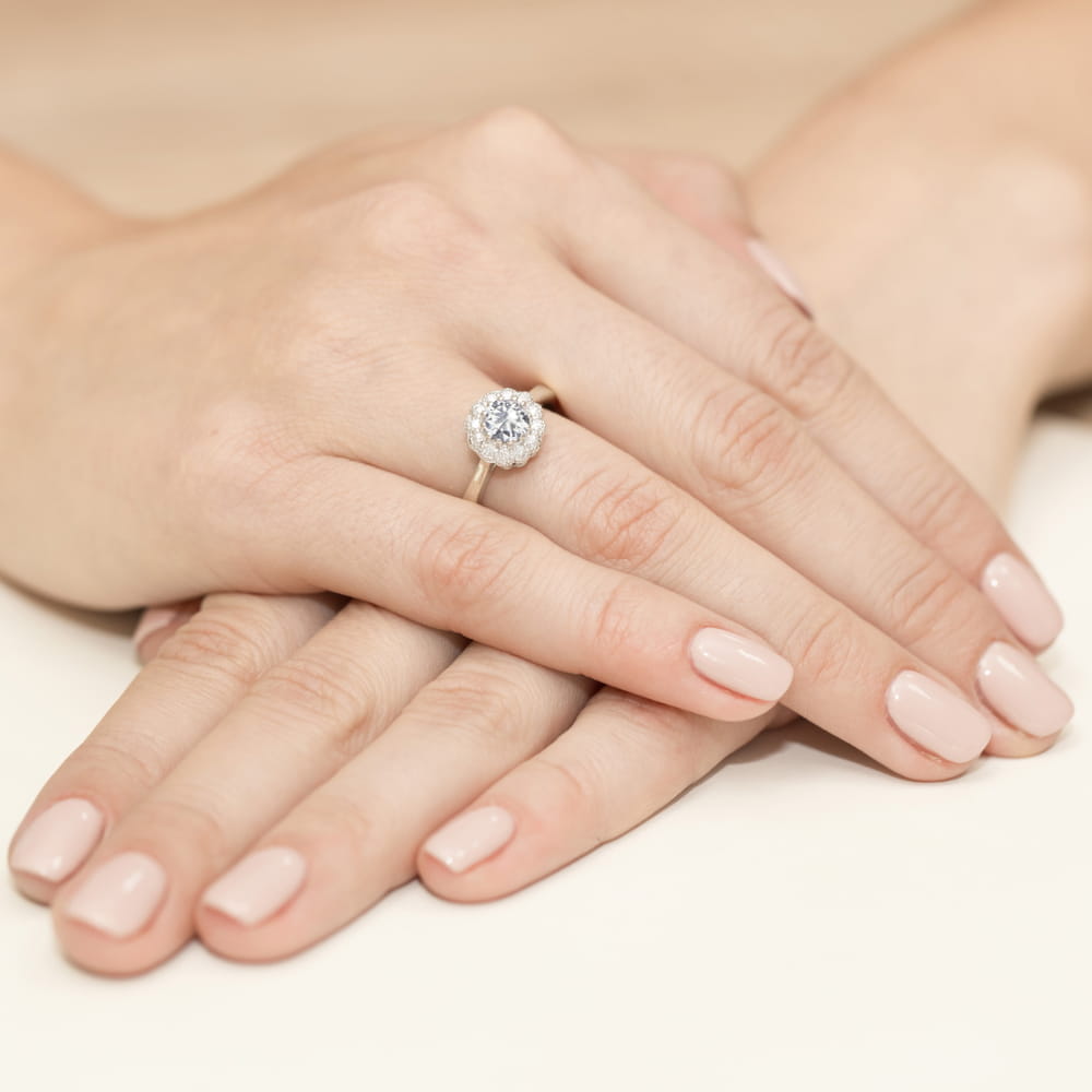 Pierścionek Biały Szafir 0,60ct białe złoto 5 Pierścionek Biały Szafir 0,60ct białe złoto - obrazek 4