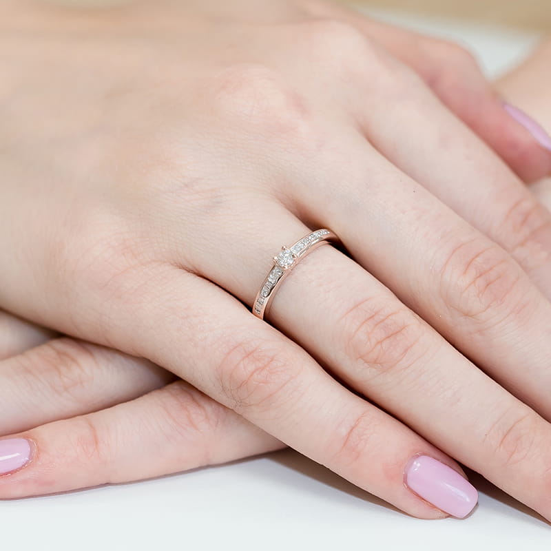 Pierścionek Diament 0,08ct różowe złoto 5 Pierścionek Diament 0,08ct różowe złoto - obrazek 4