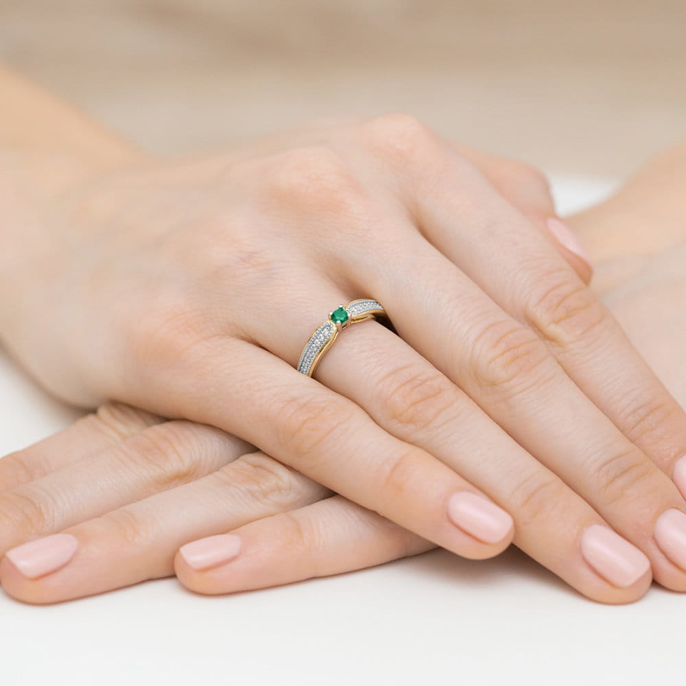 Pierścionek Szmaragd 0,15ct żółte złoto 5 Pierścionek Szmaragd 0,15ct żółte złoto - obrazek 4