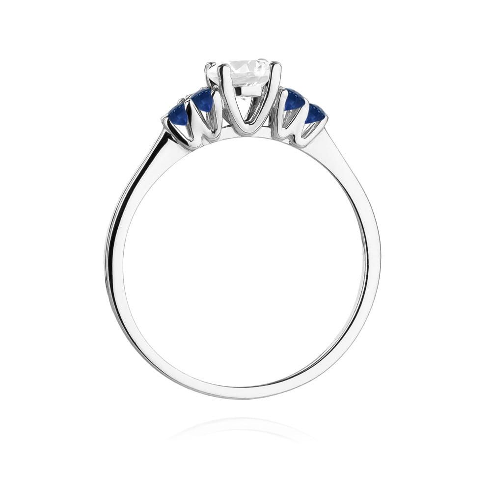 Pierścionek Biały Szafir 0,60ct białe złoto 4 Pierścionek Biały Szafir 0,60ct białe złoto - obrazek 3