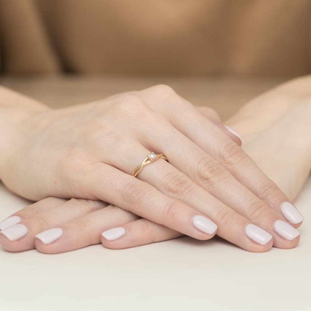 Pierścionek Diament 0,03ct żółte złoto 5 Pierścionek Diament 0,03ct żółte złoto - obrazek 4