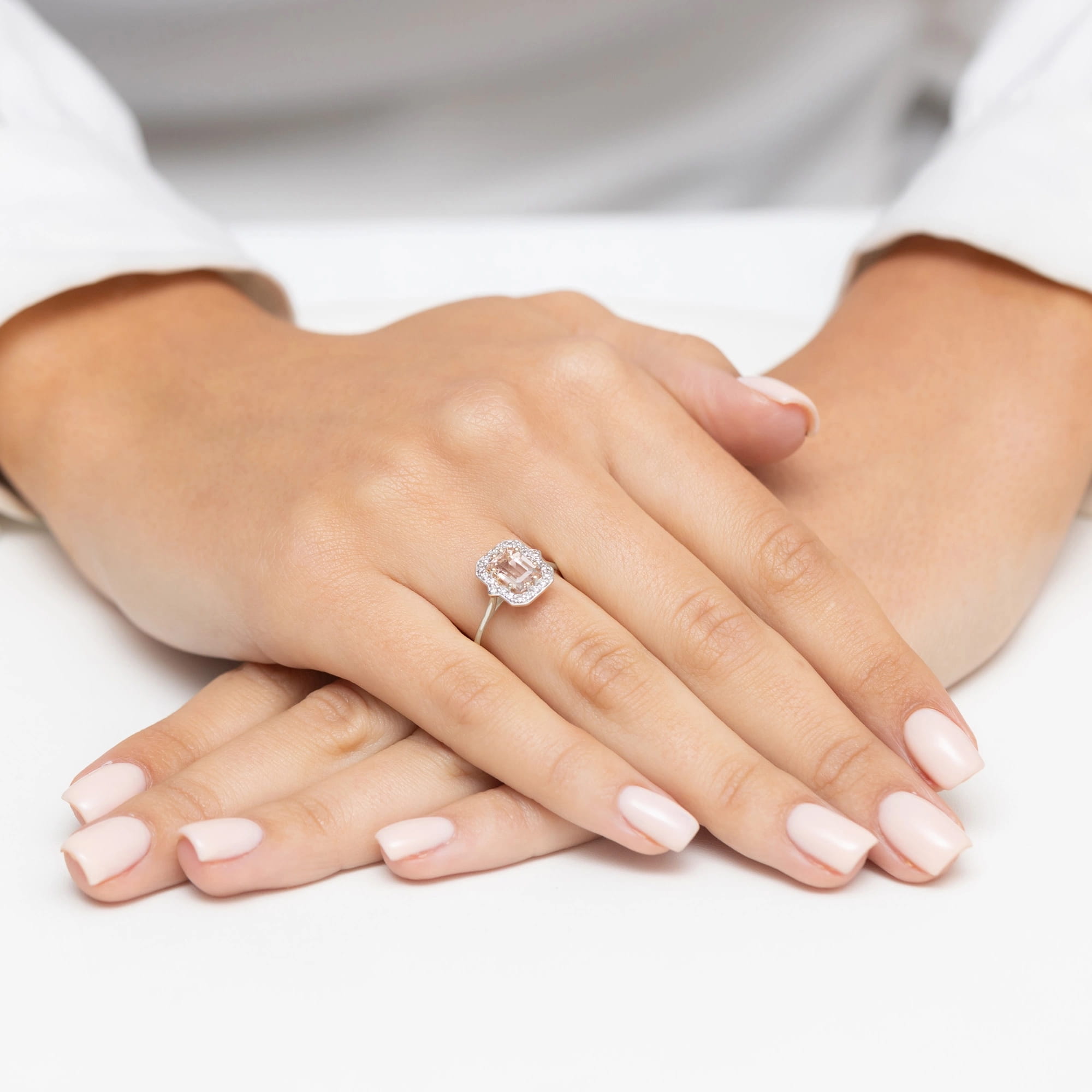 Pierścionek Morganit 1,00ct białe złoto 5 Pierścionek Morganit 1,00ct białe złoto - obrazek 4