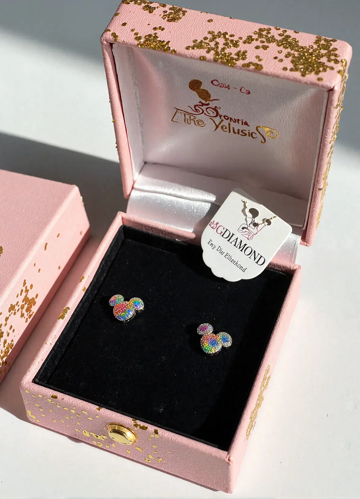 Pudełko prezentowe Disney z kolczykami Minnie Mouse – BigDIAMOND